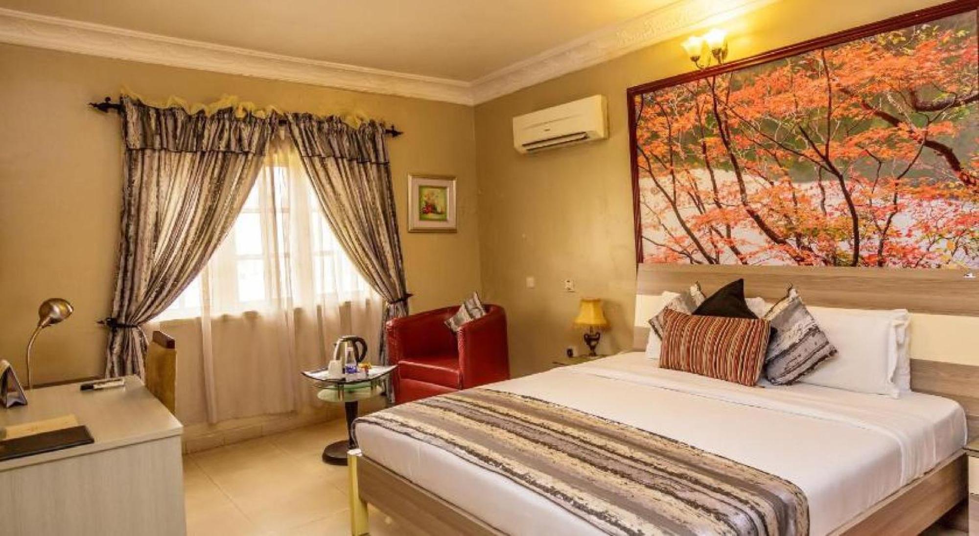 איקג'ה Room In Lodge - Apartment Royale Hotel-3 Bd Apartment מראה חיצוני תמונה