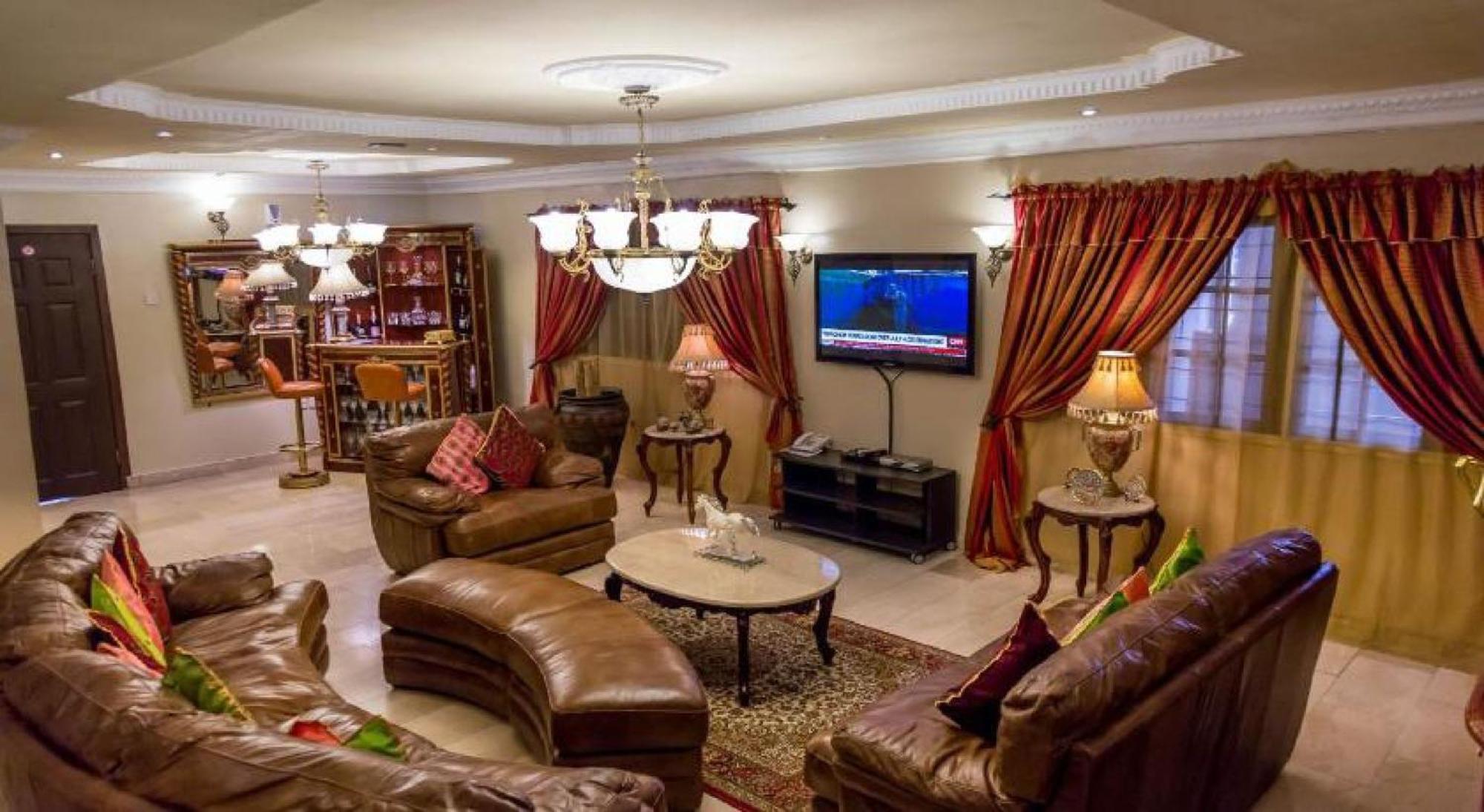 איקג'ה Room In Lodge - Apartment Royale Hotel-3 Bd Apartment מראה חיצוני תמונה