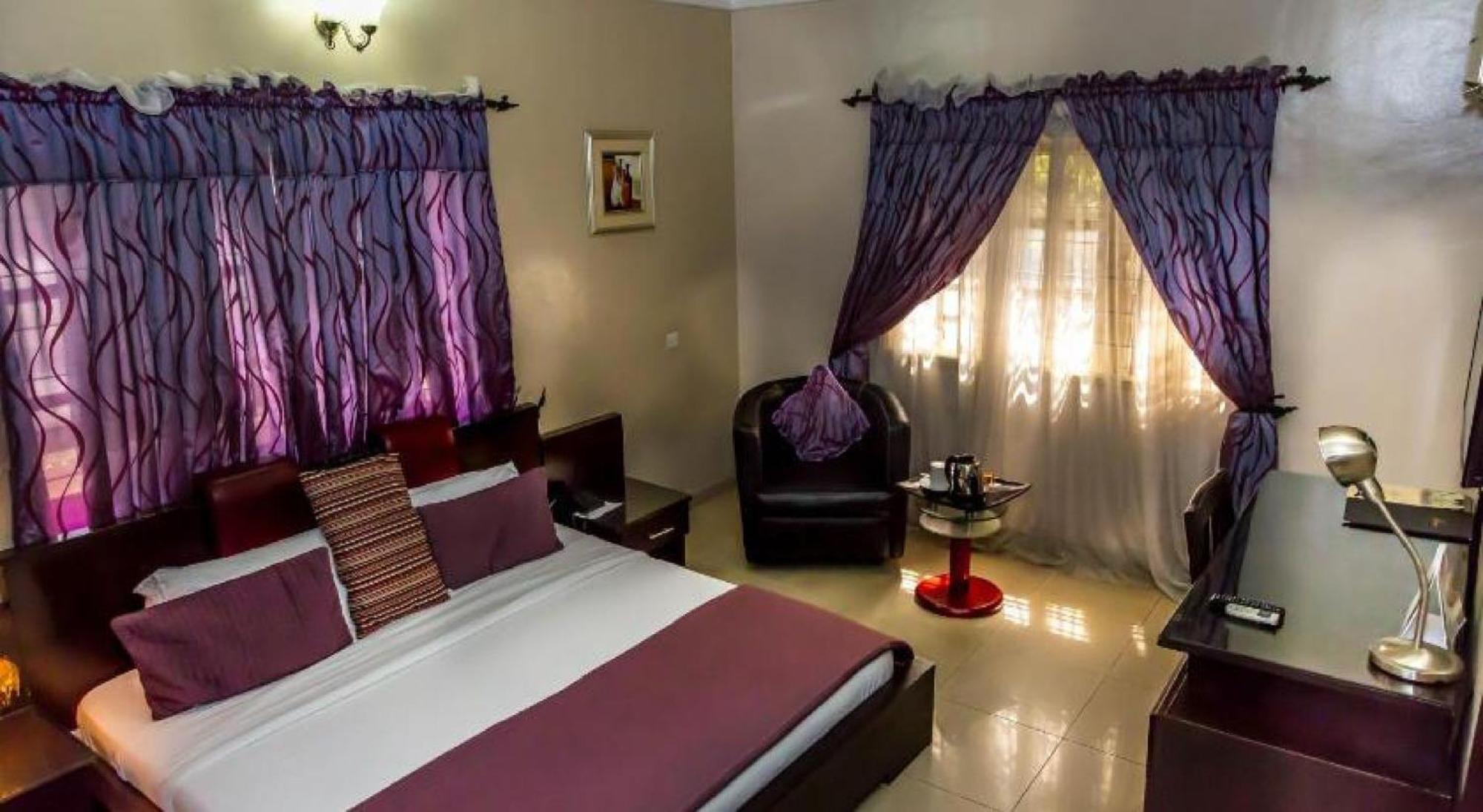 איקג'ה Room In Lodge - Apartment Royale Hotel-3 Bd Apartment מראה חיצוני תמונה